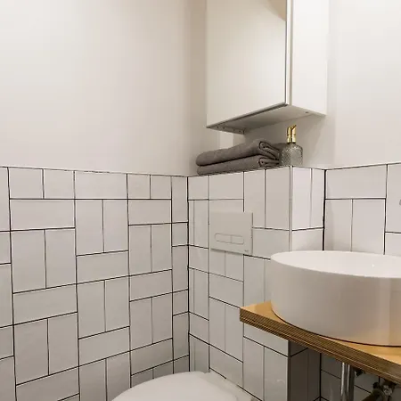 Apartament All Saint's - Blisko Centrum, Wyspy - By Spaceapart *