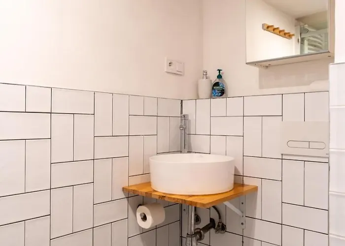 Apartman All Saint's - Blisko Centrum, Wyspy - By Spaceapart Wrocław